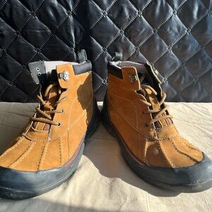 Clarks Men's Tan 11.5 Waterproof Duck Boots